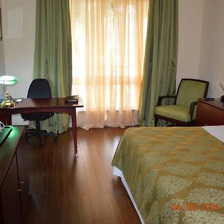 Oakwood Park Hotel Lekki Esterno foto
