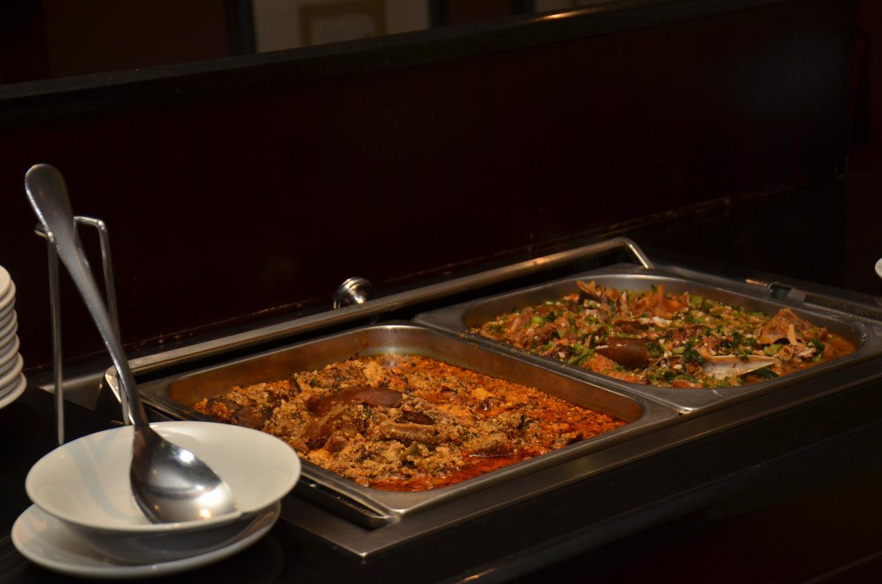 Oakwood Park Hotel Lekki Esterno foto