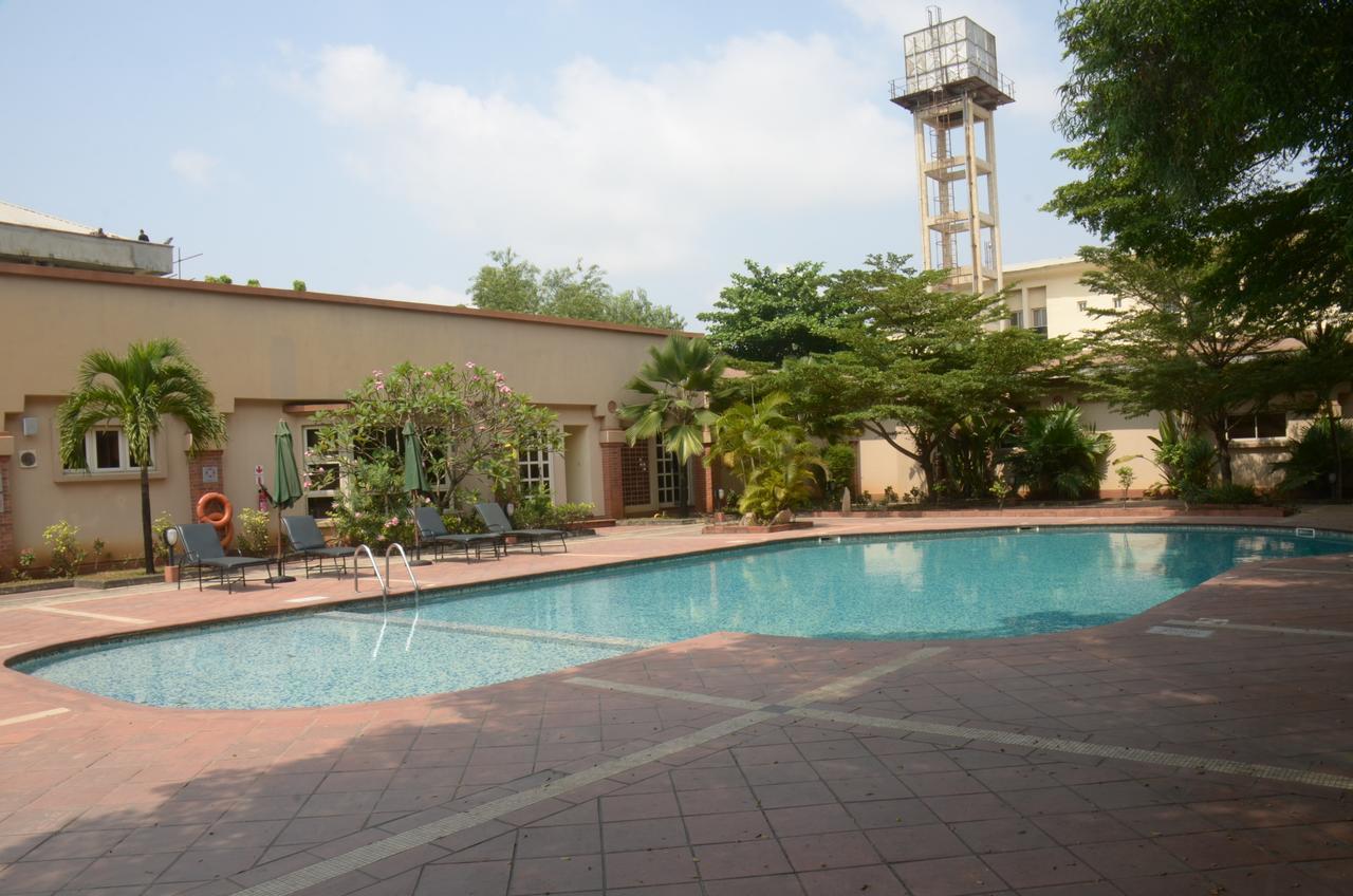 Oakwood Park Hotel Lekki Esterno foto
