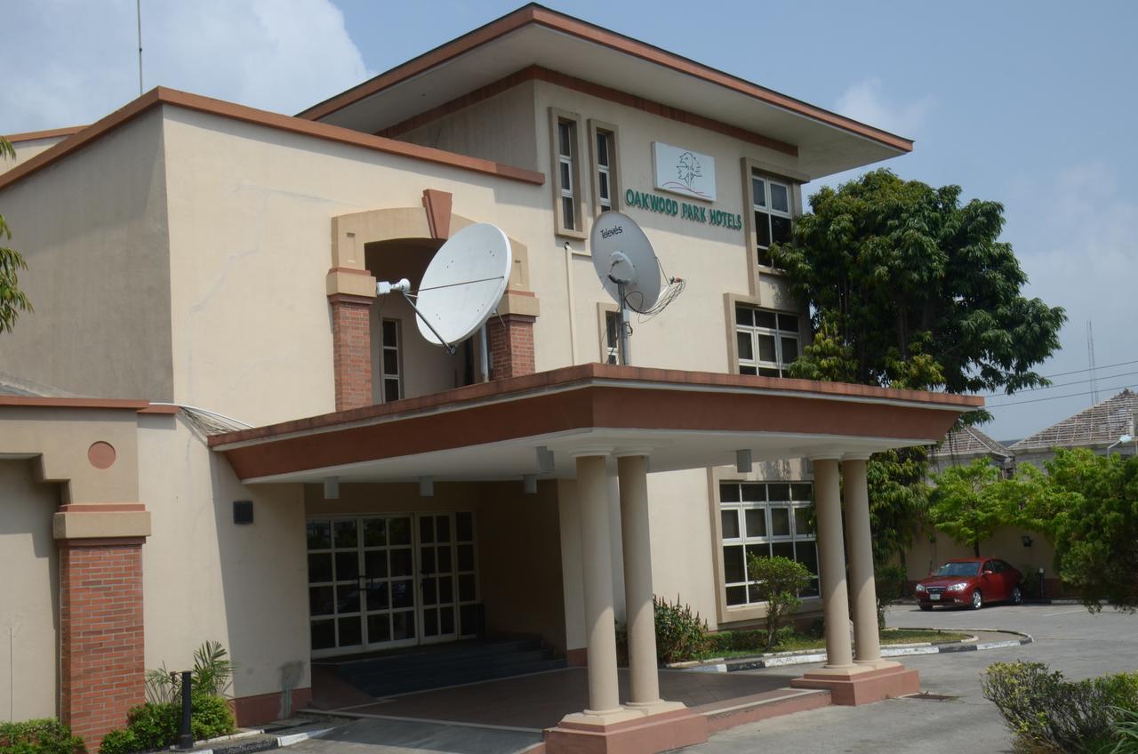 Oakwood Park Hotel Lekki Esterno foto