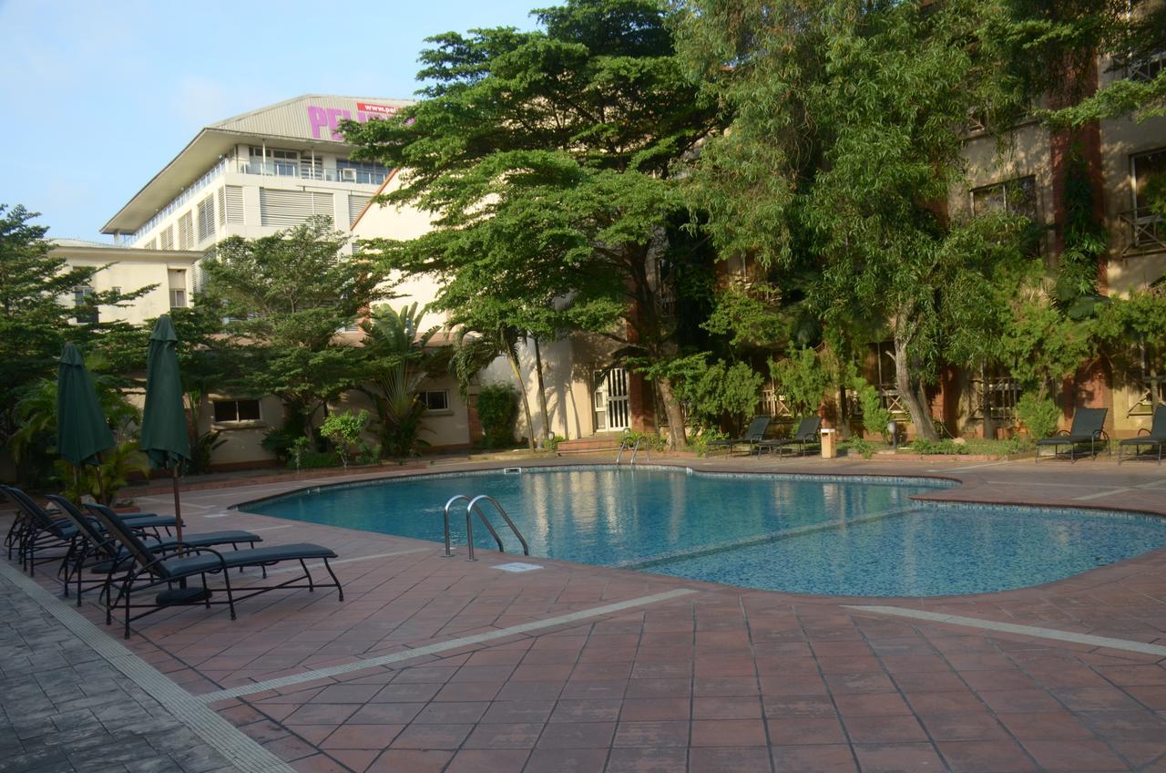Oakwood Park Hotel Lekki Esterno foto