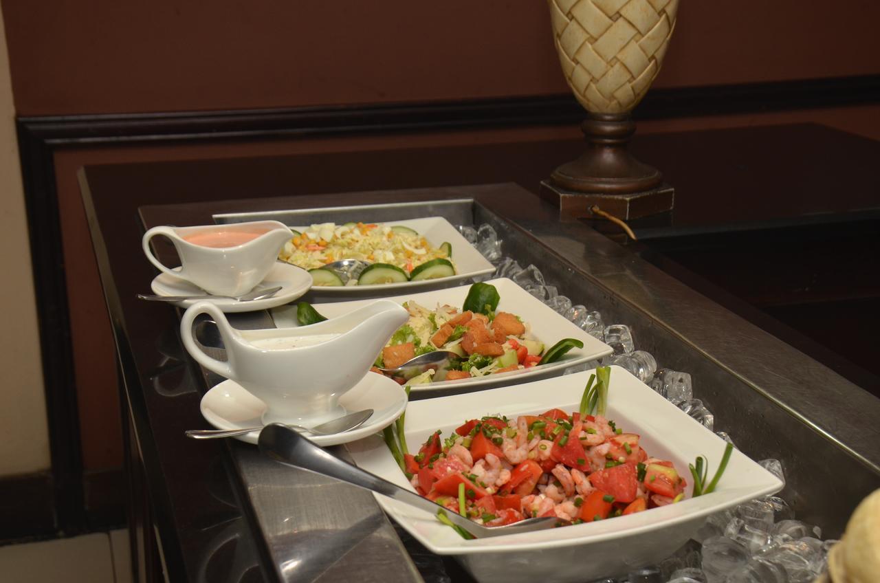 Oakwood Park Hotel Lekki Esterno foto
